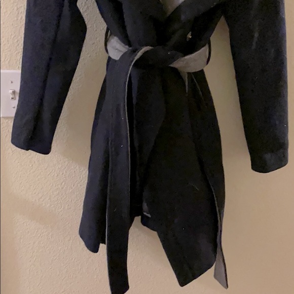 Wool coat - Picture 2 of 4